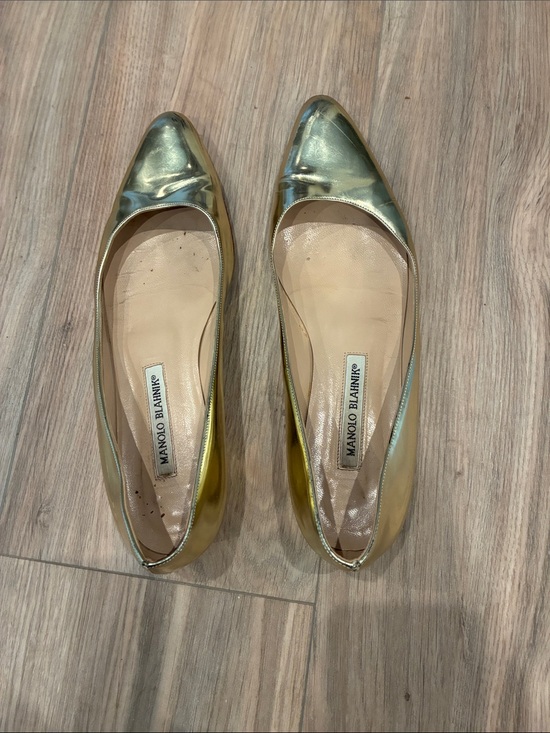 Manolo Blahnik Shoes - Manolo Blahnik Metallic Gold Pointed Ballet Flats SIZE 8